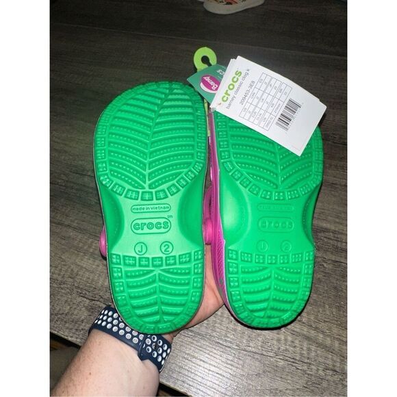 NWT Crocs Kids' Barney Classic Clog Limited Edition Big Kids Size J 2 - Picture 5 of 6